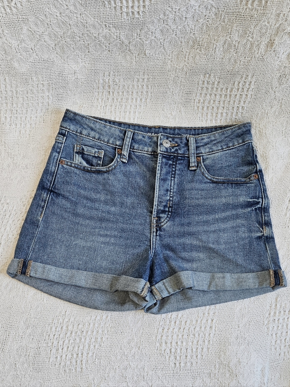 Old Navy OG Straight High Rise Shorts Suki Wash 3" Inseam Womens 2 Button Fly